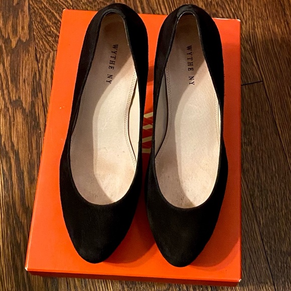 Wythe NY Darby 5” Platform Heels Almond Toe Black Suede Sz 38 EU/8 US *EUC* - Picture 4 of 9